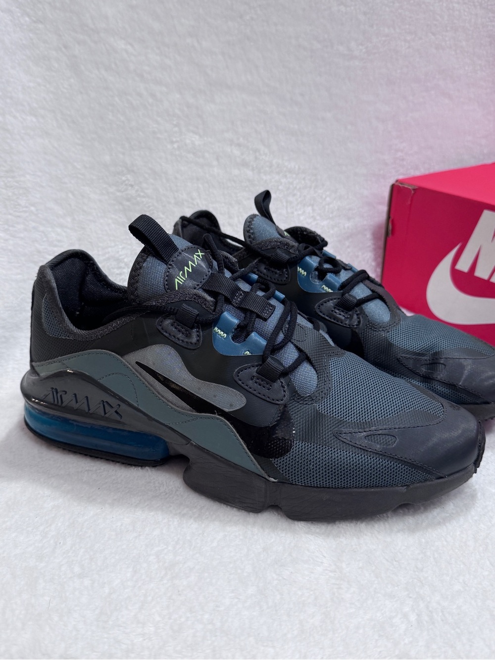 Nike Air Max Men's Low-Top Sneakers - Black/Grey/Blue